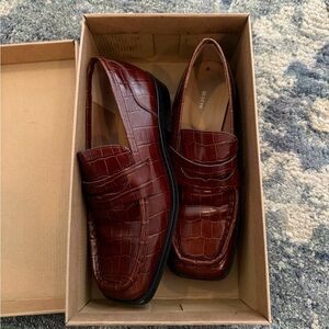 Maeve Women's Rich Brown Croc-Embossed Loafers